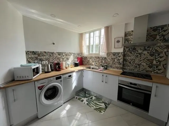 A Terrace With Sea View, 2 Bedrooms Apartment In Benalmadena