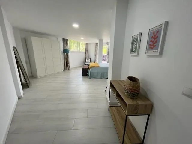 A Terrace With Sea View, 2 Bedrooms Apartment In Benalmadena